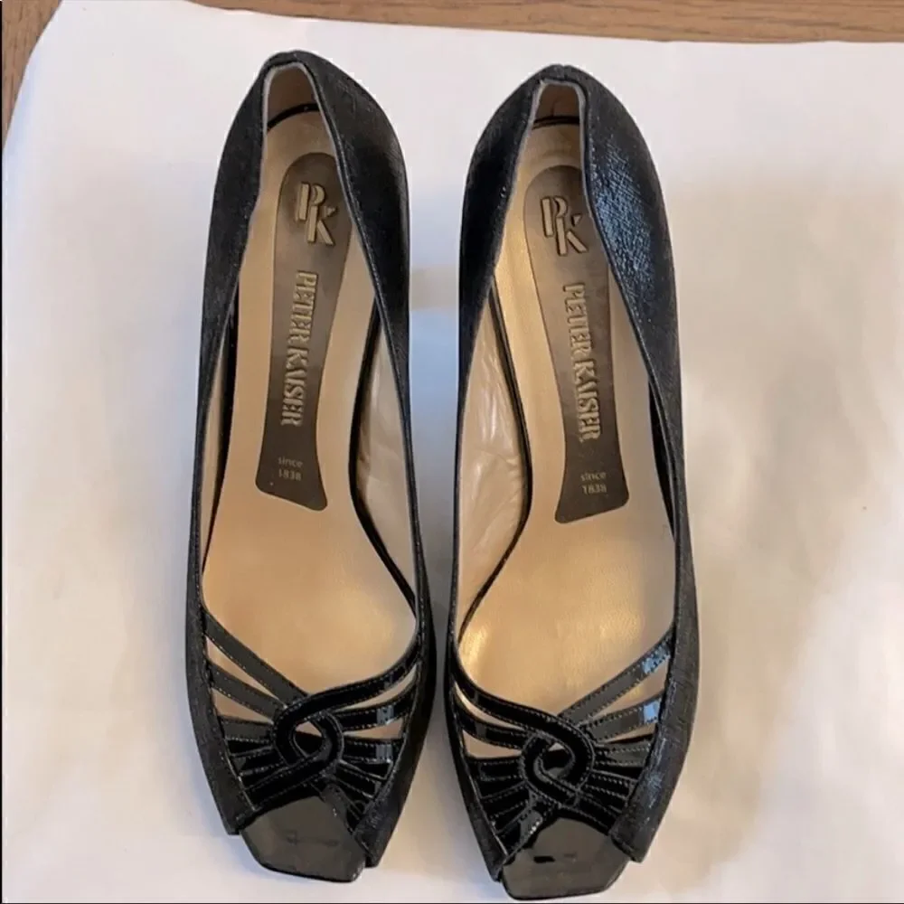 PETER KAISER BLACK PATENT OPEN TOE SHOES. …